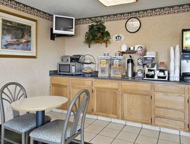 Americas Value & 2* Harrisonville